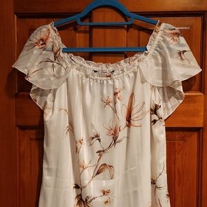 White House Black Market Cream Ruffled Blouse